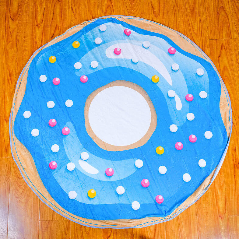 Happycare Tex Donut Blanket for Pets and Family